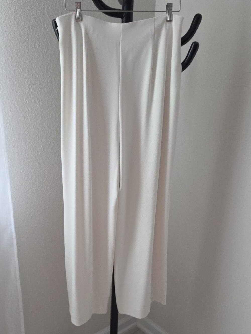 Ann Taylor Wide-Leg Pleated Pants in Cream - Picture 3 of 3